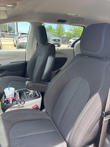 used 2021 Chrysler Pacifica car, priced at $18,550
