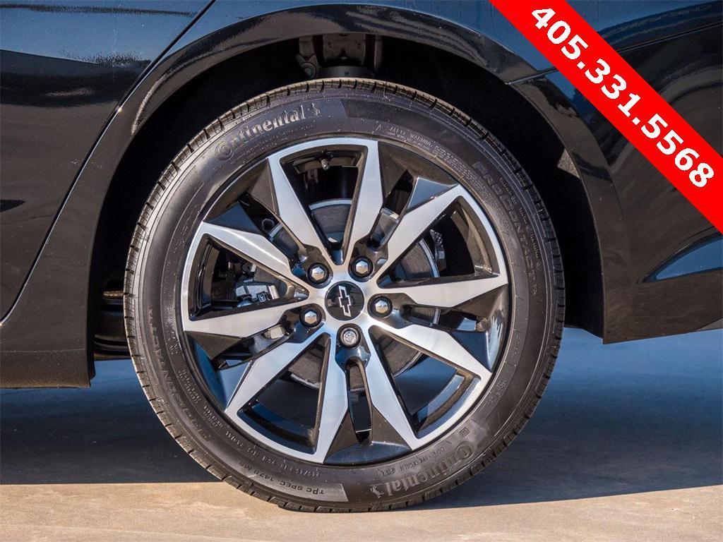 new 2025 Chevrolet Malibu car, priced at $27,435
