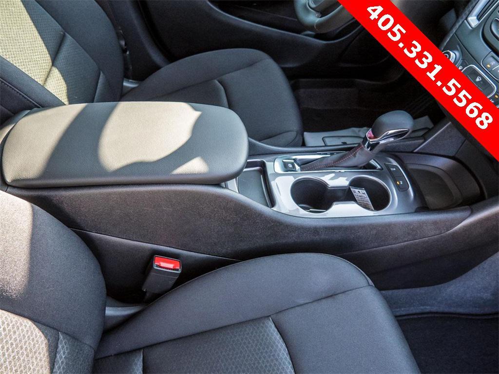 new 2025 Chevrolet Malibu car, priced at $27,435