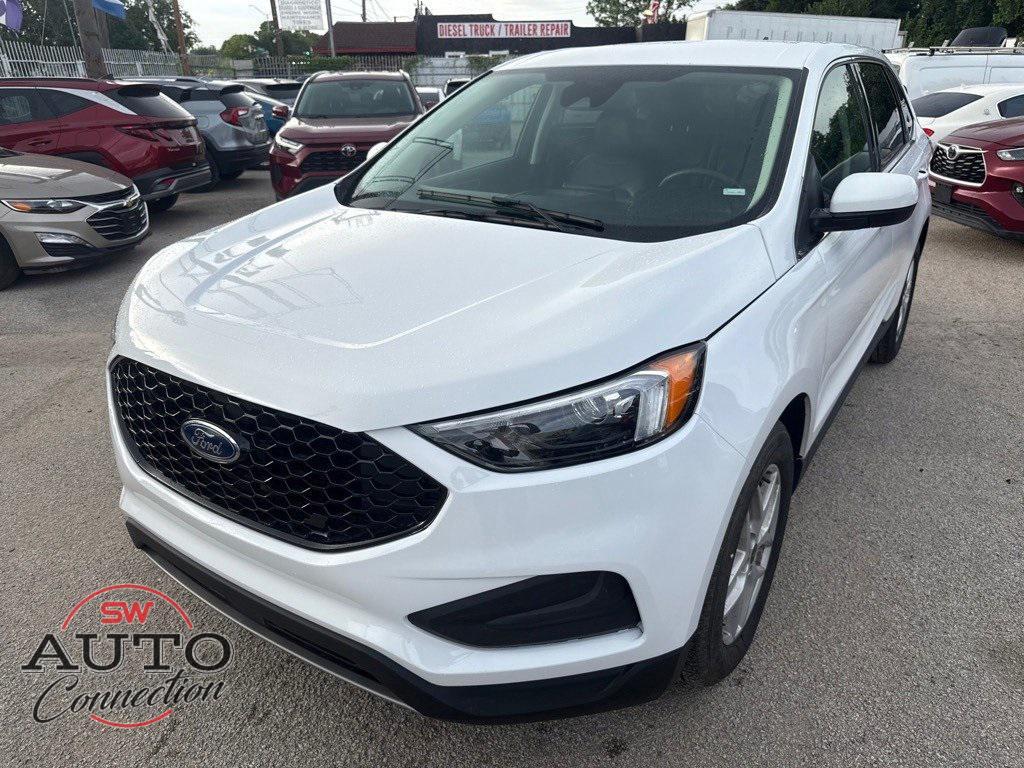 used 2024 Ford Edge car, priced at $23,866