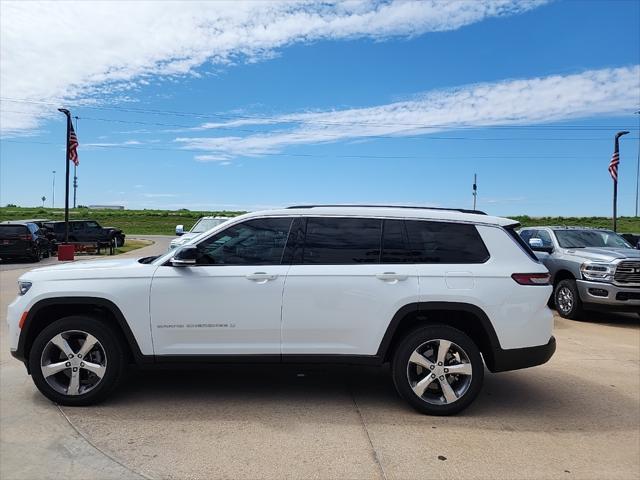 new 2024 Jeep Grand Cherokee L car, priced at $48,239