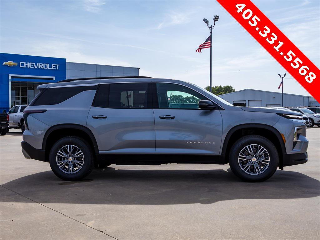 new 2025 Chevrolet Traverse car, priced at $43,530