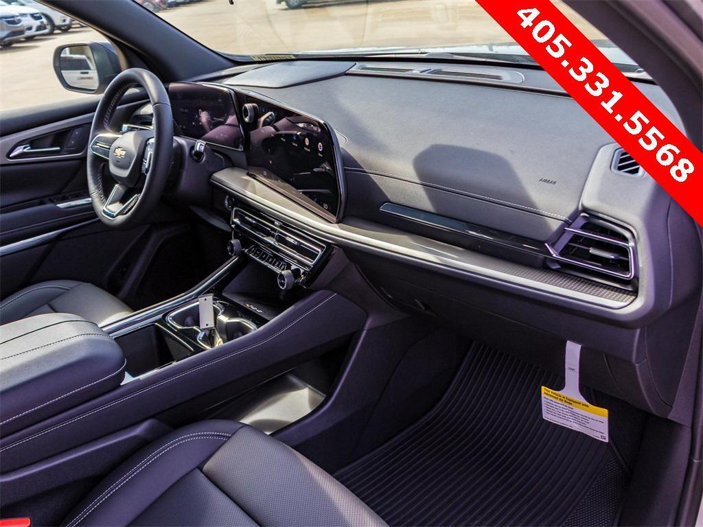 new 2025 Chevrolet Traverse car, priced at $43,530