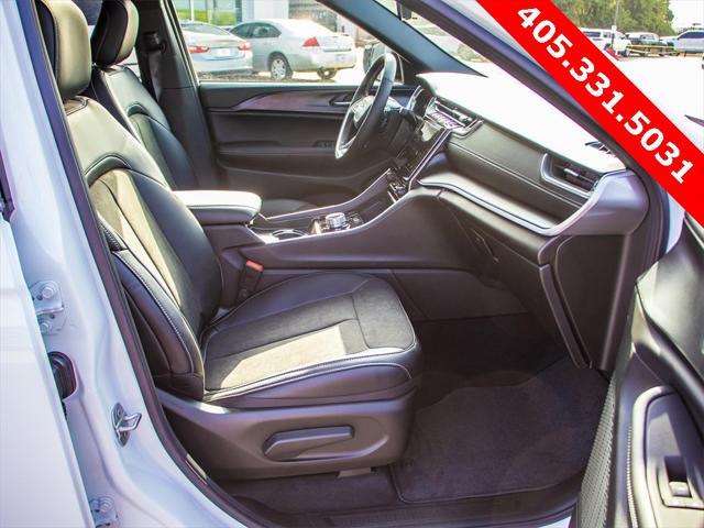 new 2025 Jeep Grand Cherokee L car, priced at $40,027