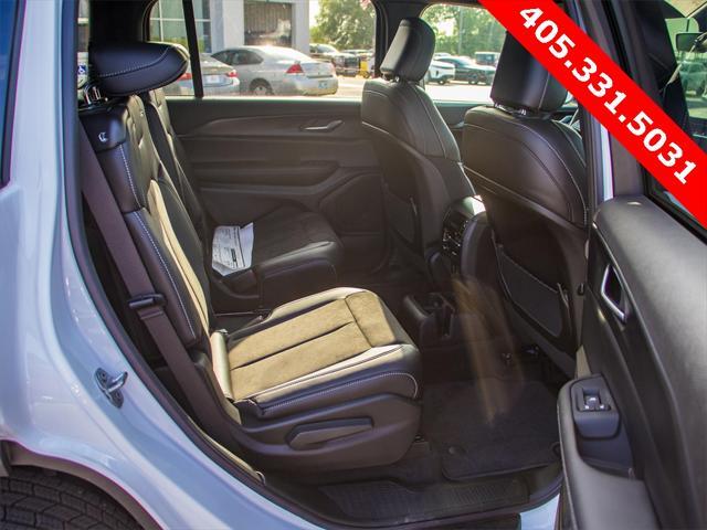 new 2025 Jeep Grand Cherokee L car, priced at $40,027