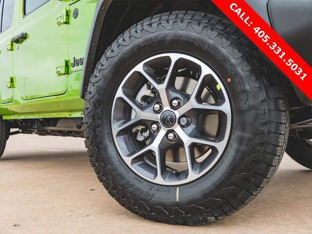 new 2025 Jeep Wrangler car, priced at $43,398