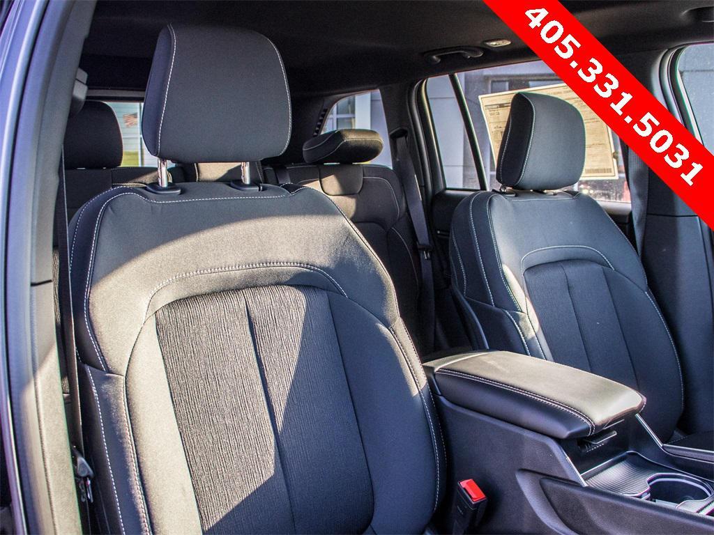 new 2025 Jeep Grand Cherokee car, priced at $36,098