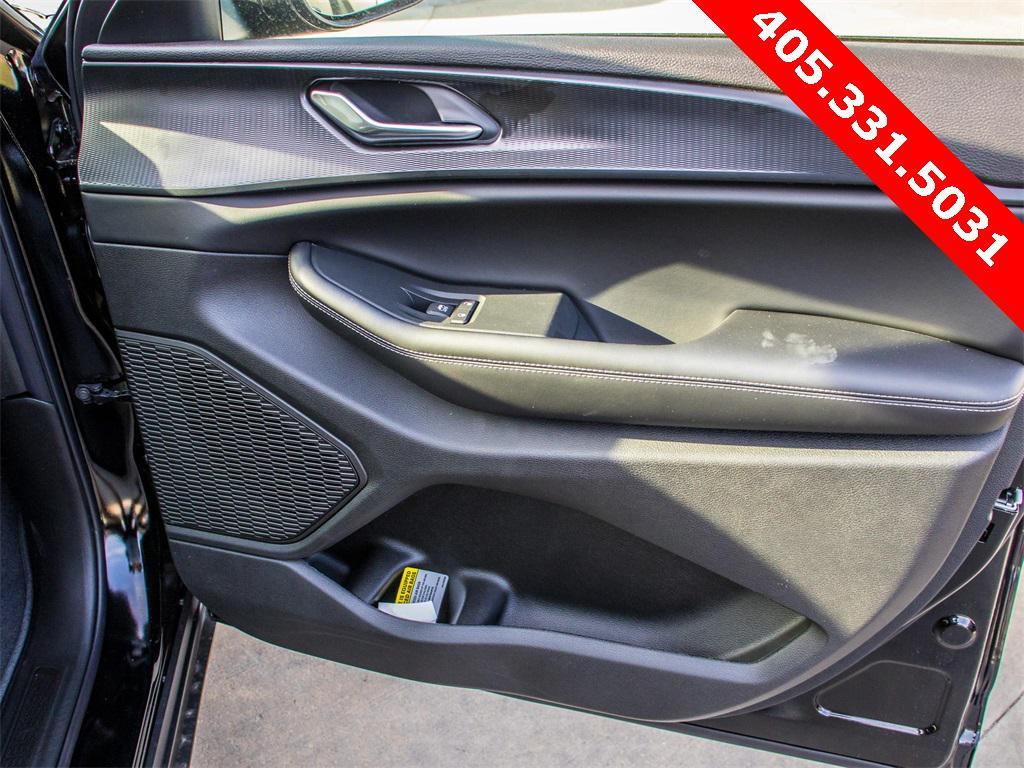 new 2025 Jeep Grand Cherokee car, priced at $36,098