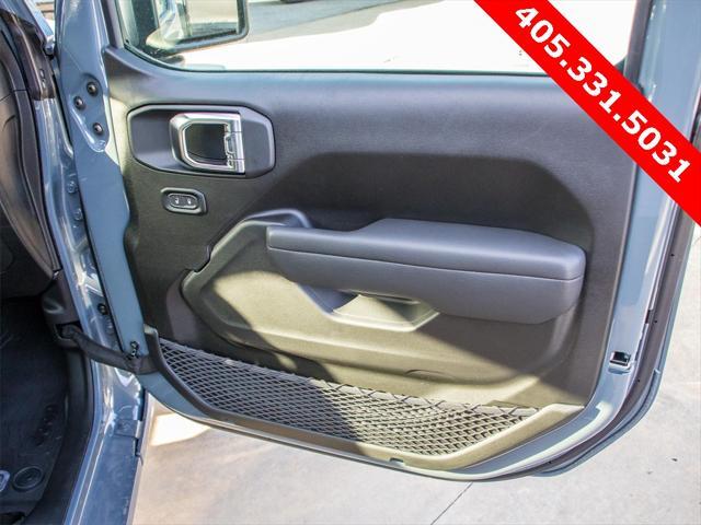 new 2025 Jeep Wrangler car, priced at $39,097