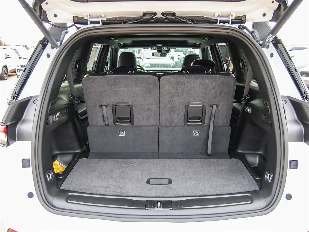 new 2025 Jeep Grand Cherokee L car, priced at $44,432