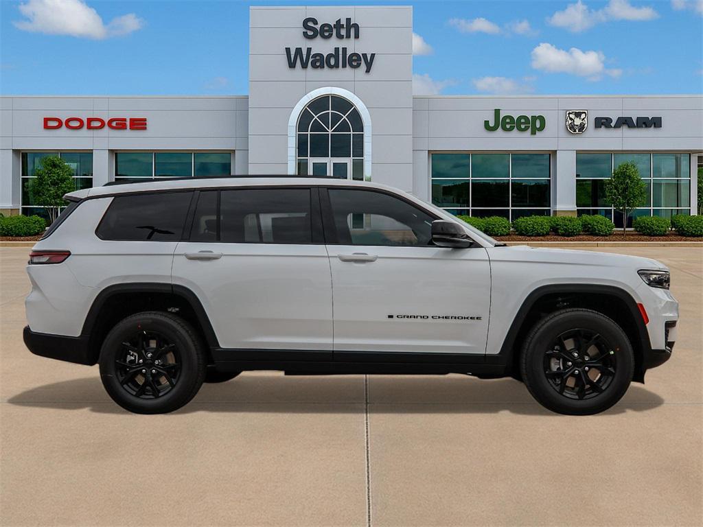 new 2025 Jeep Grand Cherokee L car, priced at $44,432
