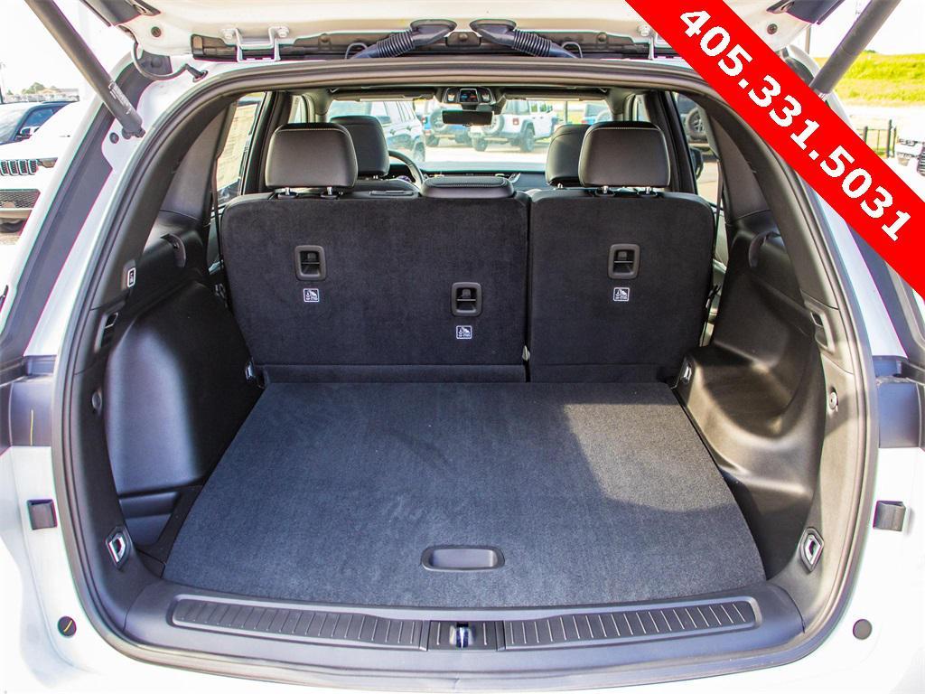 new 2025 Jeep Grand Cherokee car, priced at $46,532