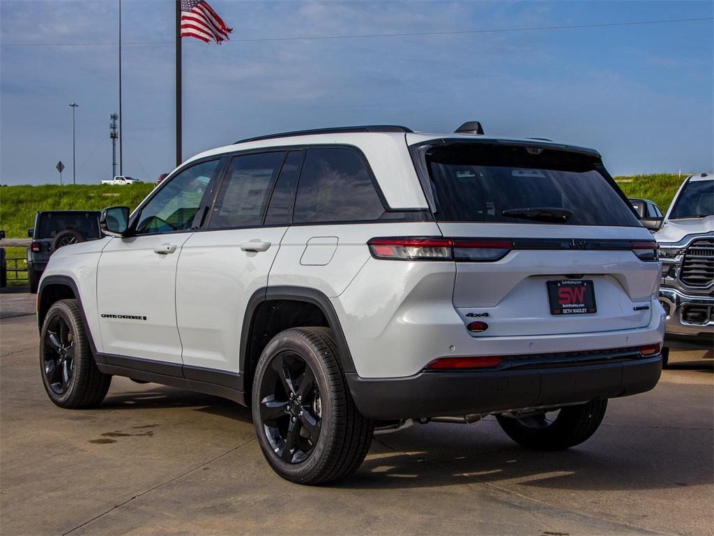 new 2025 Jeep Grand Cherokee car, priced at $45,153