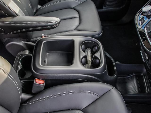 new 2025 Chrysler Pacifica car, priced at $39,229