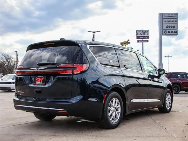 new 2025 Chrysler Pacifica car, priced at $39,229