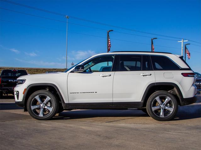 new 2025 Jeep Grand Cherokee car, priced at $53,765