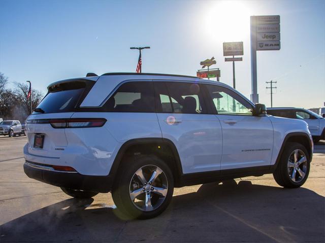 new 2025 Jeep Grand Cherokee car, priced at $53,765