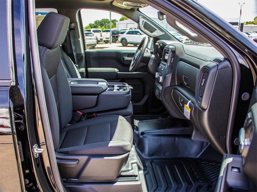 new 2026 GMC Sierra 1500 car, priced at $47,827