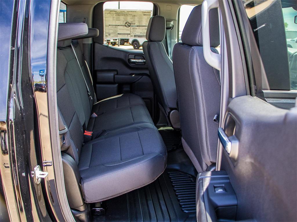 new 2026 GMC Sierra 1500 car, priced at $47,827