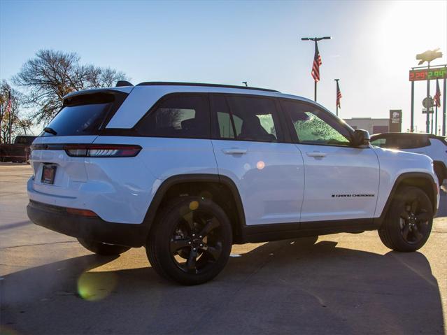 new 2025 Jeep Grand Cherokee car, priced at $41,050