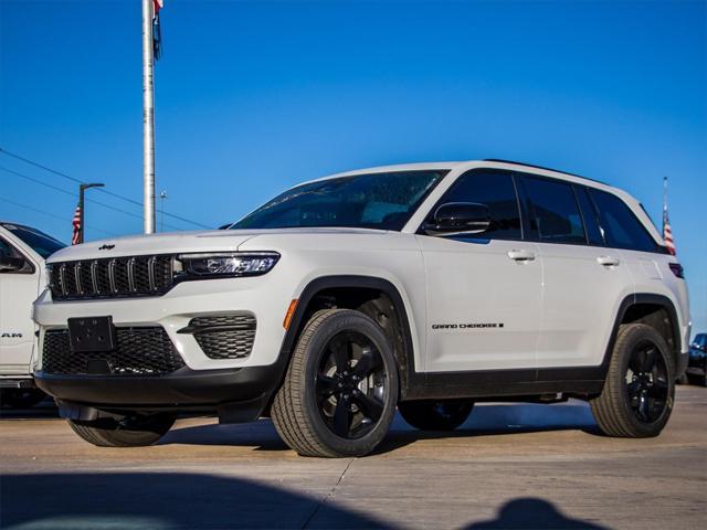 new 2025 Jeep Grand Cherokee car, priced at $41,050