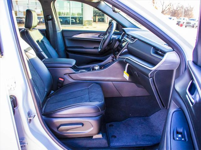 new 2025 Jeep Grand Cherokee car, priced at $41,050