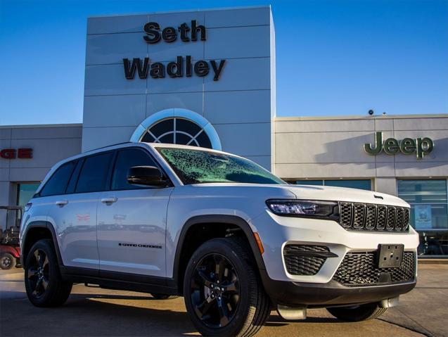 new 2025 Jeep Grand Cherokee car, priced at $43,050