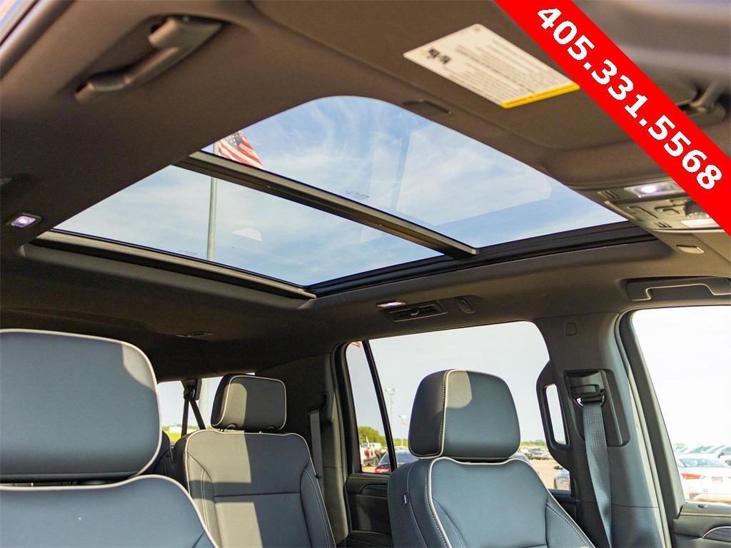 new 2024 GMC Yukon XL car, priced at $70,635