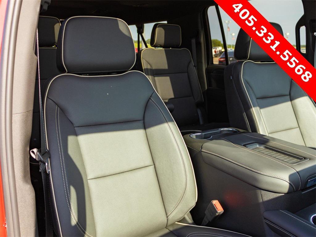 new 2024 GMC Yukon XL car, priced at $70,635