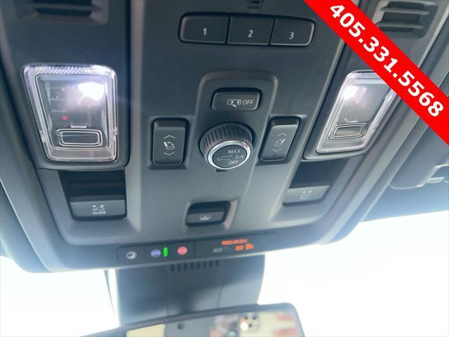 new 2024 GMC Yukon XL car, priced at $75,734