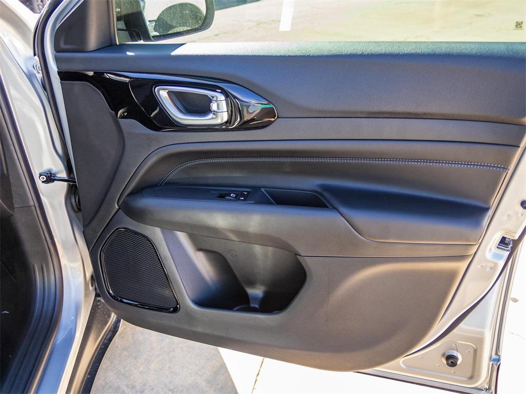 new 2026 Jeep Compass car, priced at $30,830