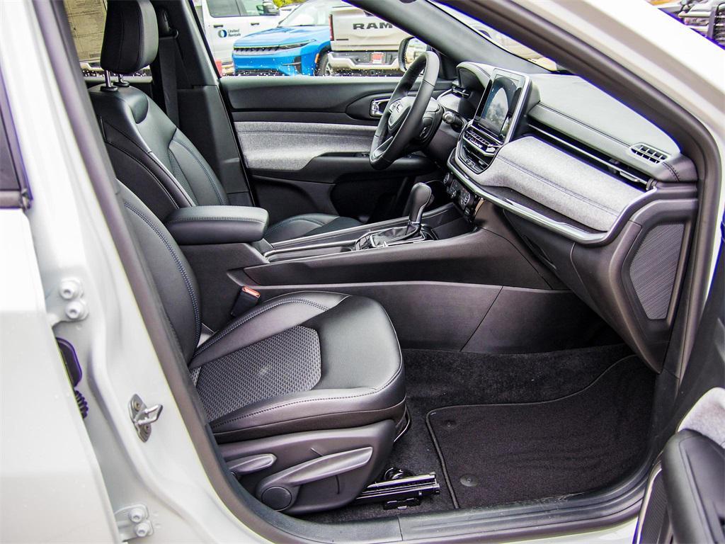 new 2026 Jeep Compass car, priced at $28,754