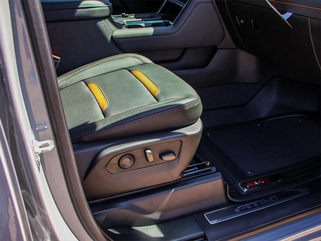 new 2025 GMC Sierra 2500 car, priced at $92,304