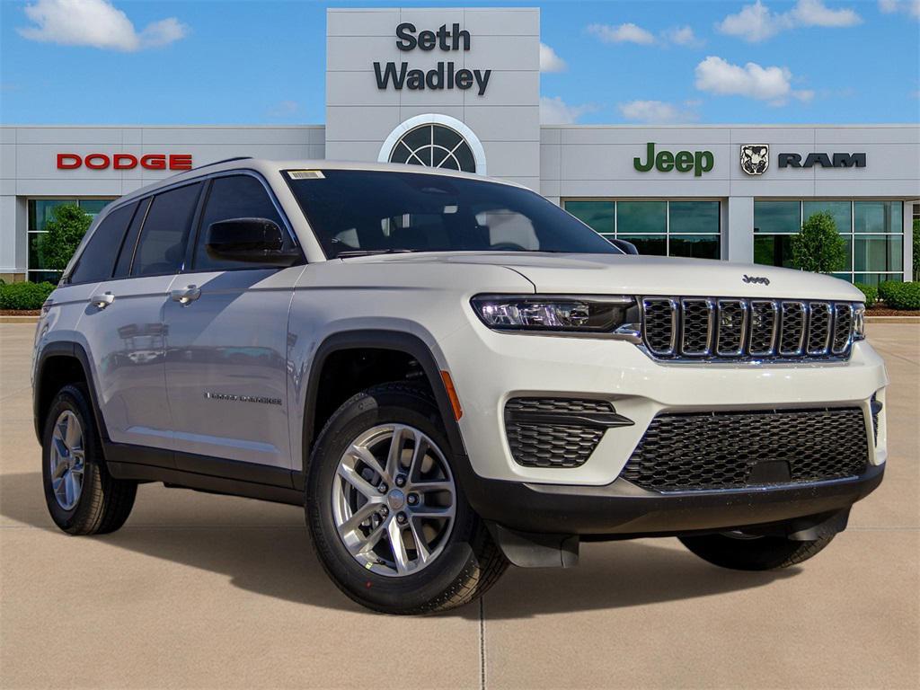 new 2025 Jeep Grand Cherokee car, priced at $38,804