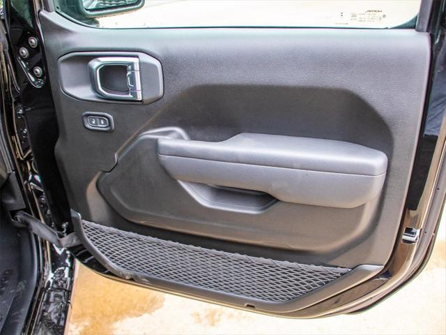 new 2025 Jeep Wrangler car, priced at $43,616