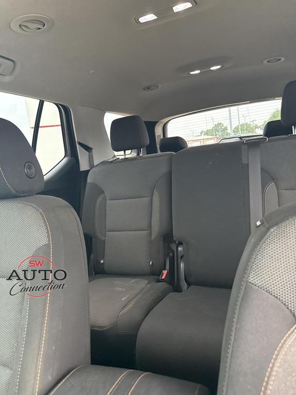 used 2020 Chevrolet Traverse car, priced at $14,905