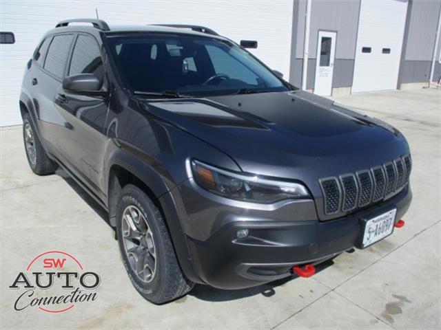 used 2020 Jeep Cherokee car, priced at $15,940