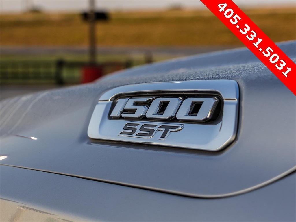 new 2025 Ram 1500 car, priced at $49,162