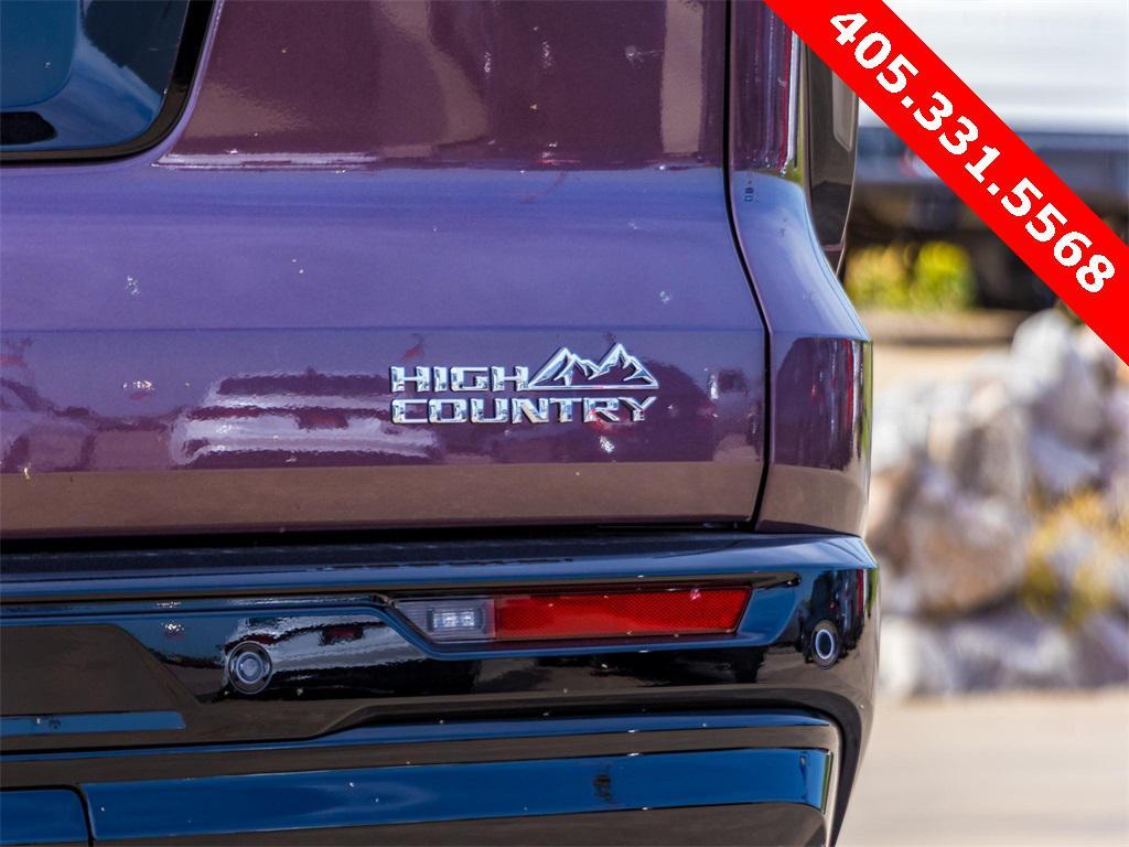 new 2025 Chevrolet Traverse car, priced at $56,835