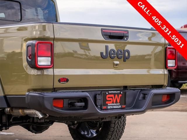 new 2025 Jeep Gladiator car, priced at $37,047