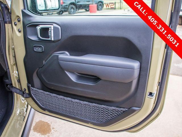 new 2025 Jeep Gladiator car, priced at $37,047