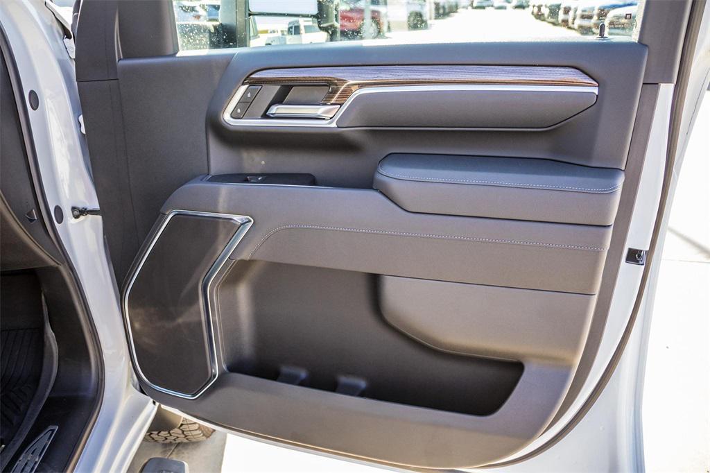 new 2025 Chevrolet Silverado 2500 car, priced at $68,900