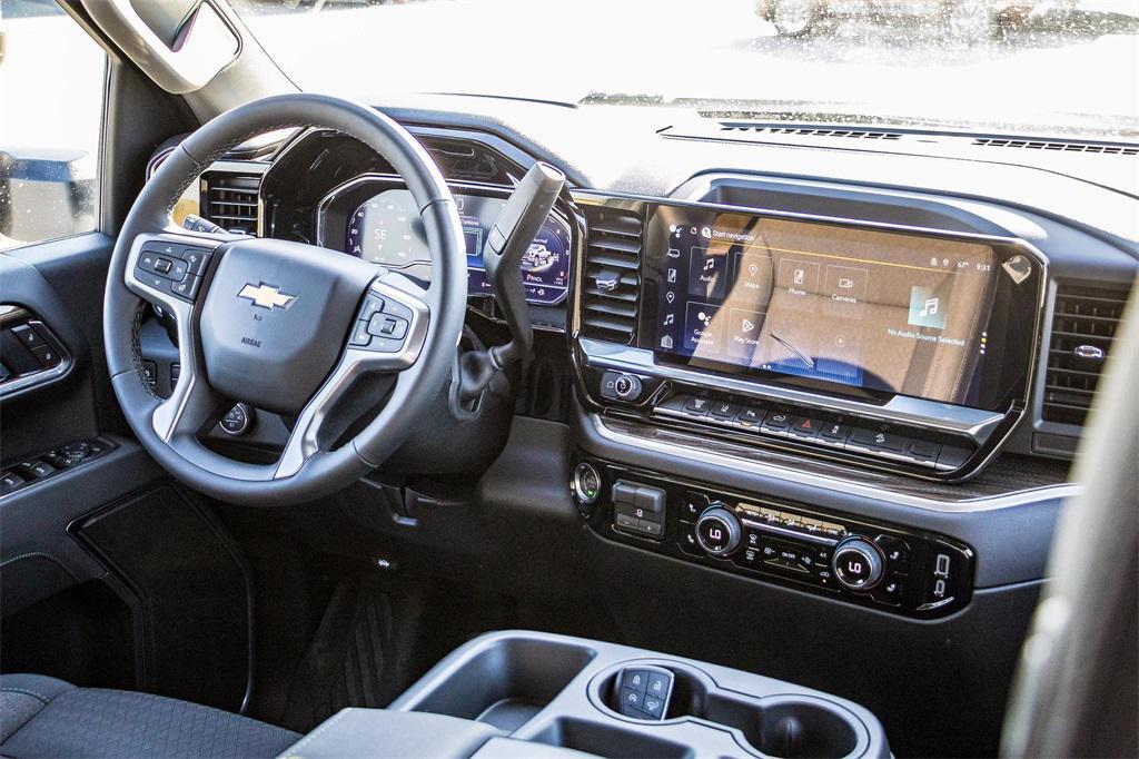 new 2025 Chevrolet Silverado 2500 car, priced at $68,900