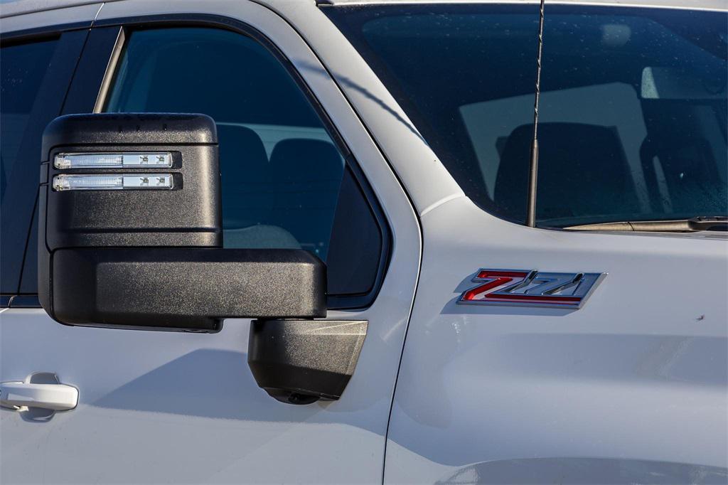 new 2025 Chevrolet Silverado 2500 car, priced at $68,900