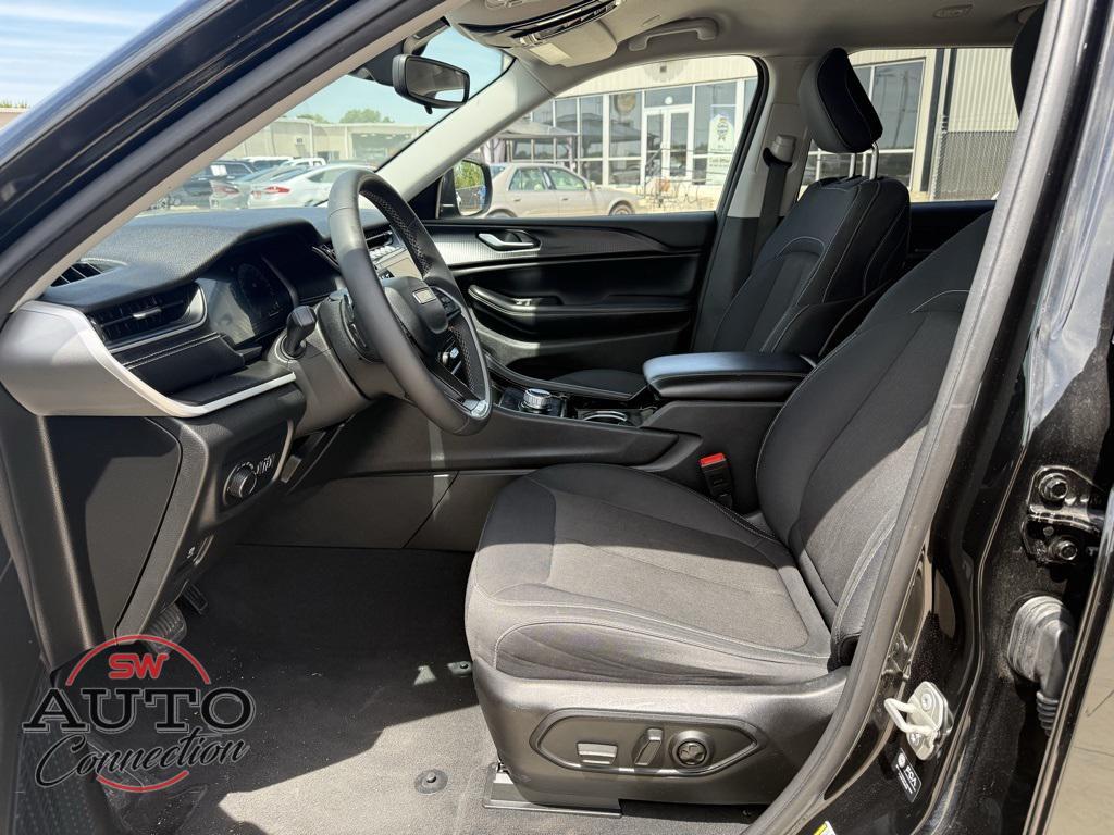 used 2023 Jeep Grand Cherokee L car, priced at $27,540