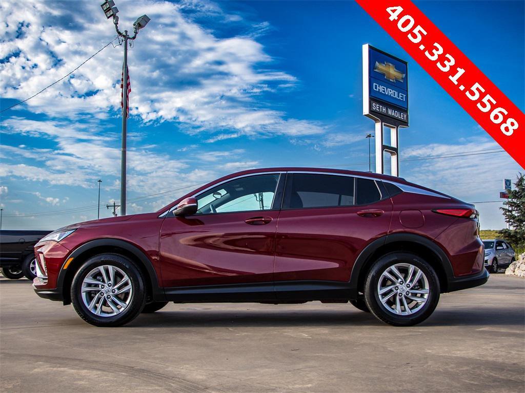 new 2024 Buick Envista car
