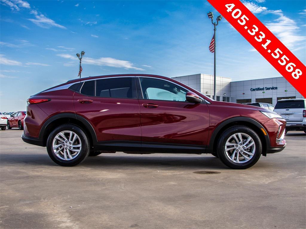 new 2024 Buick Envista car