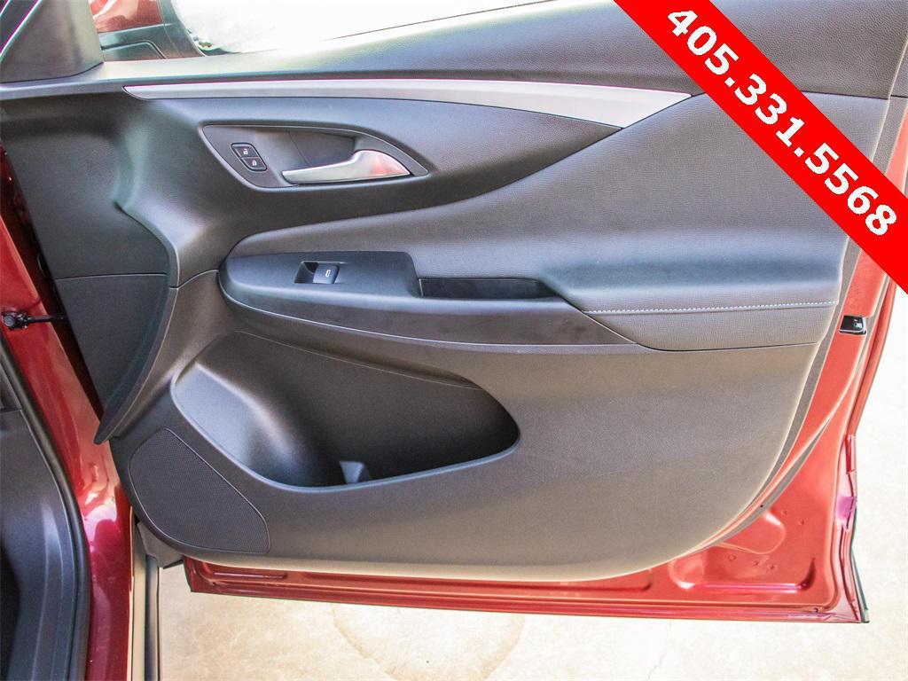 new 2024 Buick Envista car