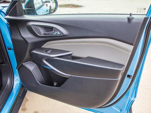 new 2025 Chevrolet Trax car, priced at $27,390
