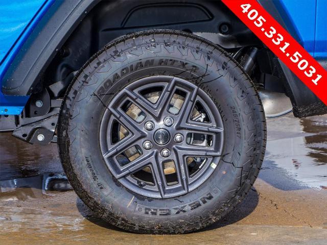 new 2025 Jeep Wrangler car, priced at $42,138